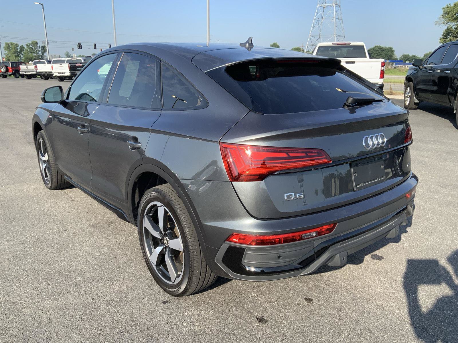 Used 2022 Audi Q5 2.0T Premium Plus AWD/4WD image 9