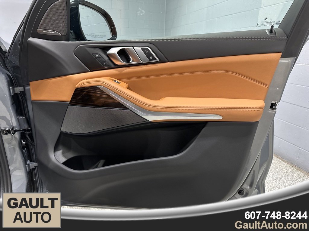New 2026 BMW X7 xDrive40i w/ M Sport Package image 18