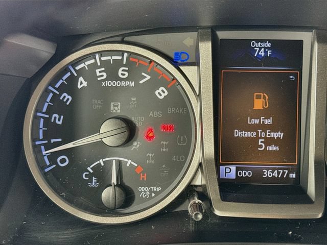 Certified 2022 Toyota Tacoma SR5 w/ Technology Package AWD/4WD image 20