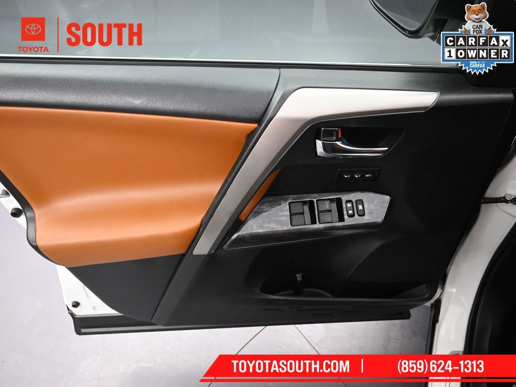 Used 2017 Toyota RAV4 Platinum image 26