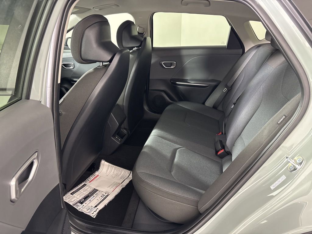 New 2026 Kia K4 LXS image 17