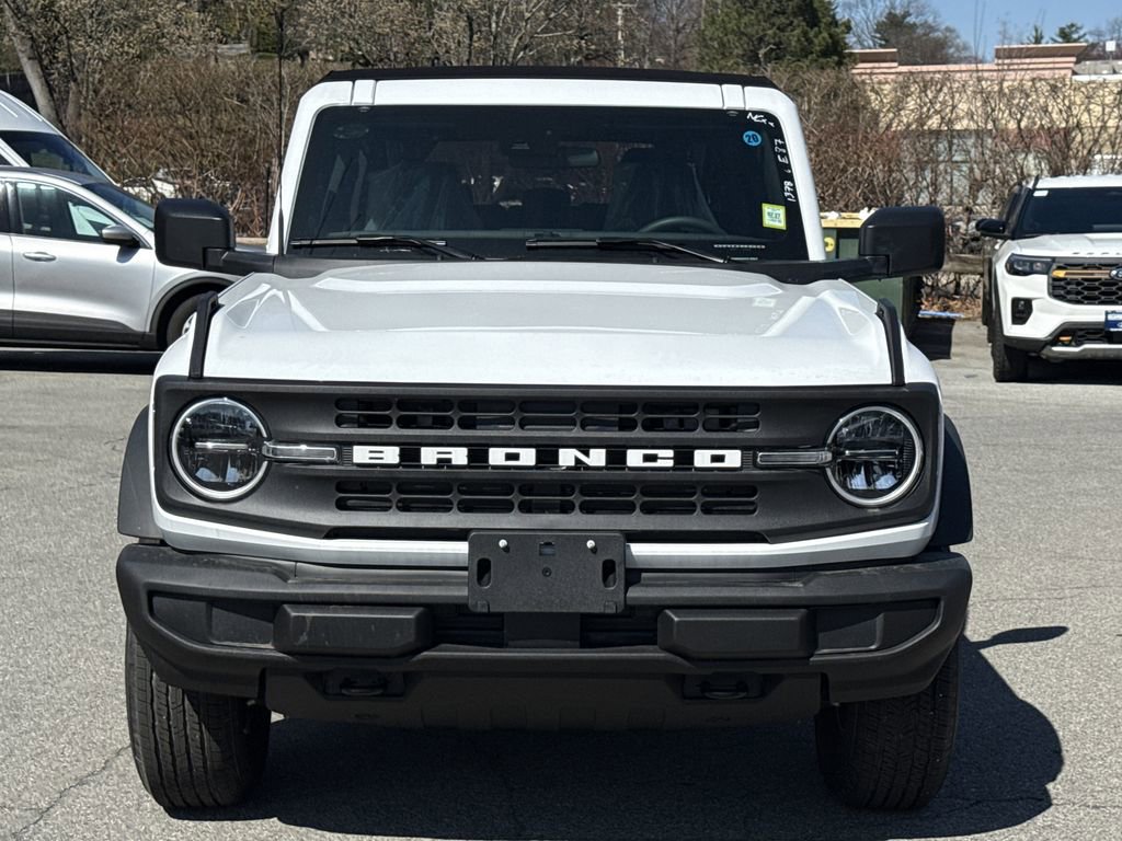 New 2025 Ford Bronco 4-Door image 2