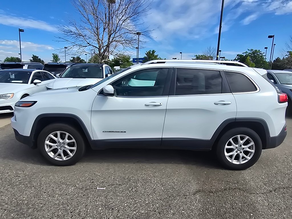 Used 2015 Jeep Cherokee Latitude AWD/4WD image 14