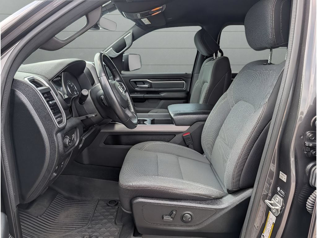 Used 2022 RAM 1500 Big Horn AWD/4WD image 16