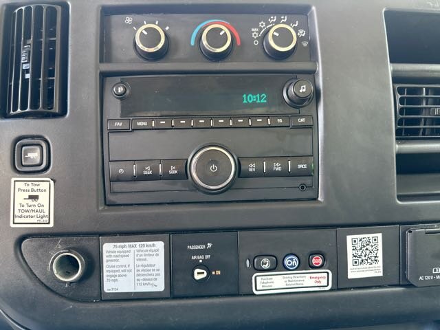 Used 2016 GMC Savana 3500 Extended RWD image 19