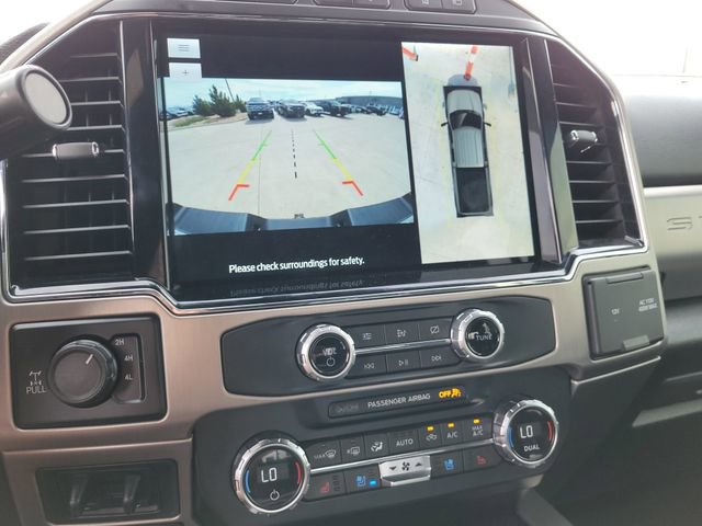 Certified 2022 Ford F350 Platinum w/ FX4 Off-Road Package AWD/4WD image 18