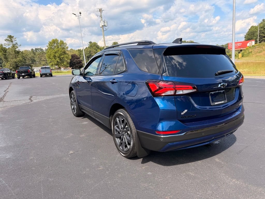 Used 2022 Chevrolet Equinox RS w/ Infotainment Package AWD/4WD image 7