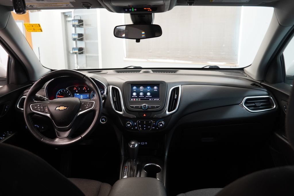 Used 2020 Chevrolet Equinox LT w/ Driver Convenience Package FWD image 20