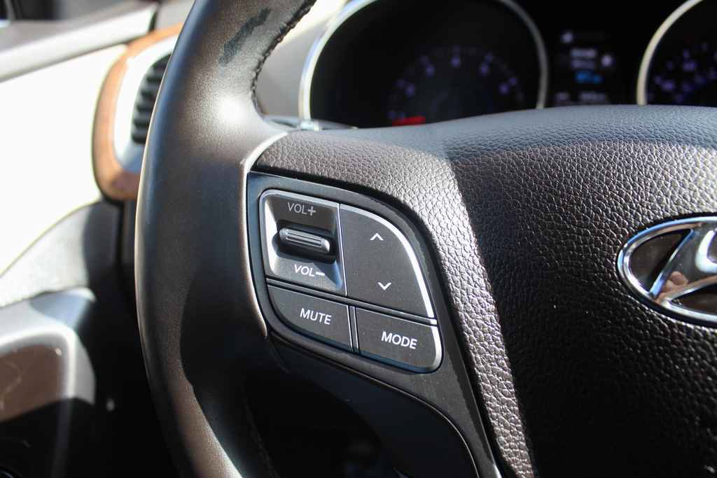 Used 2013 Hyundai Santa Fe Sport w/ Technology Pkg AWD/4WD image 17