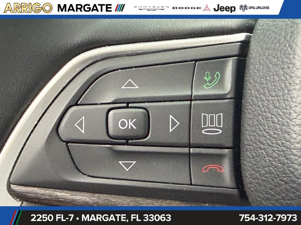 Certified 2025 Jeep Grand Cherokee Limited RWD image 29