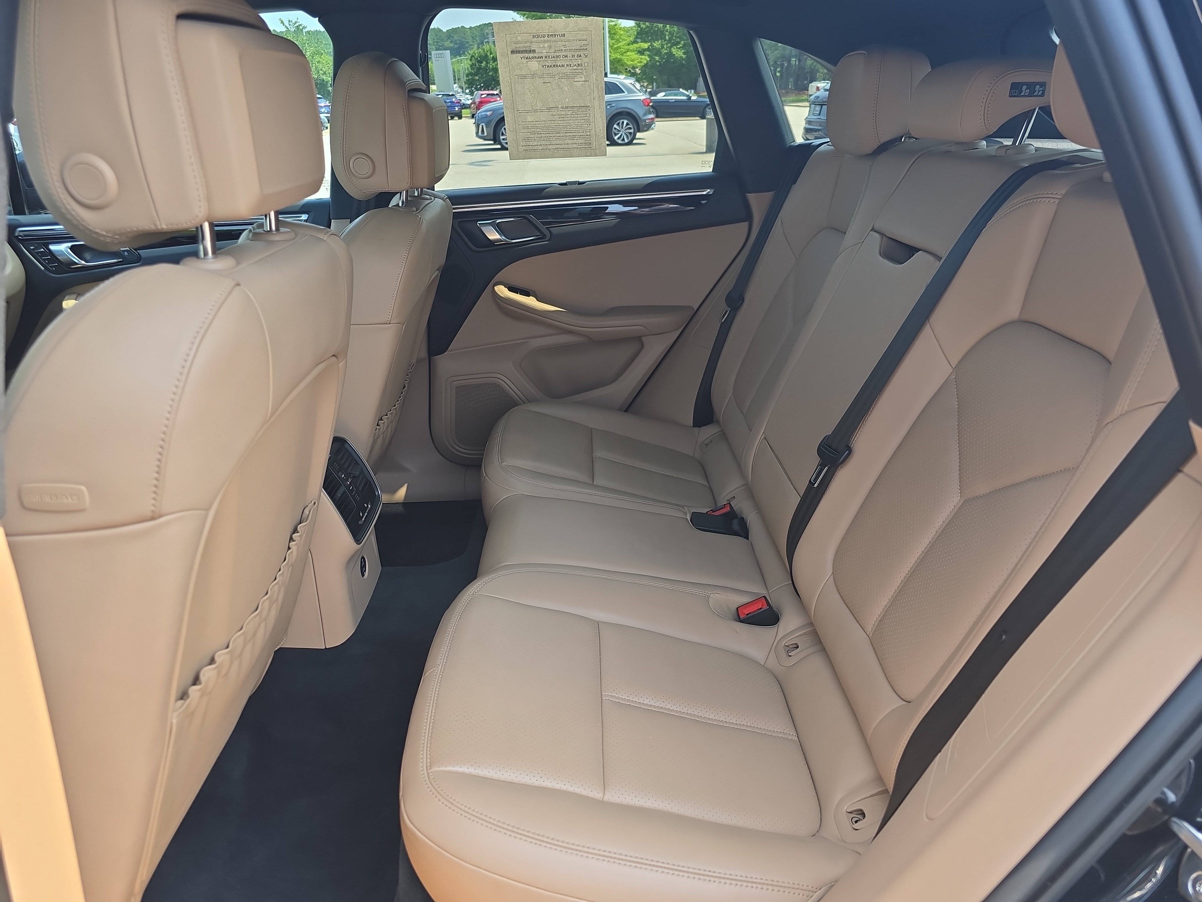 Used 2023 Porsche Macan Turbo AWD/4WD image 13