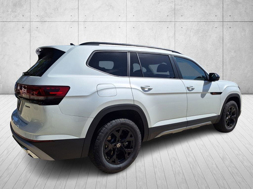 New 2026 Volkswagen Atlas Peak Edition image 5