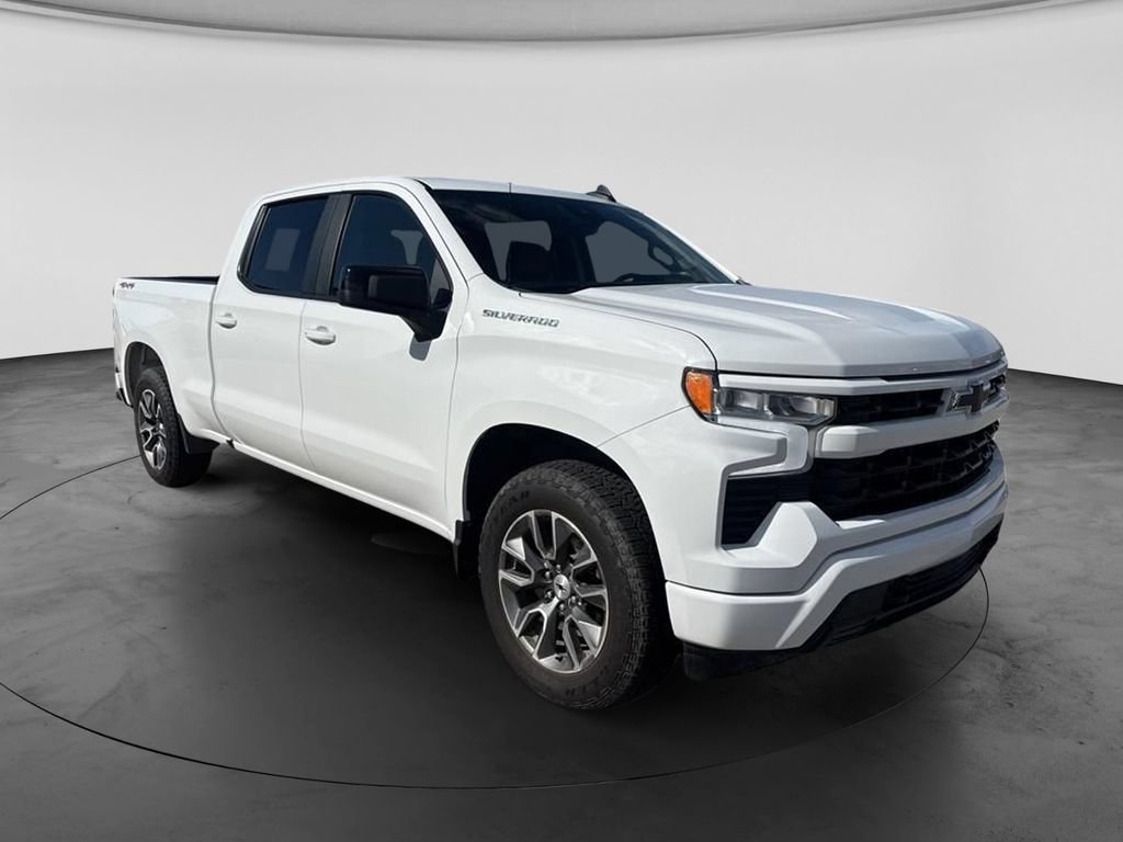 Used 2025 Chevrolet Silverado 1500 RST w/ Convenience Package II AWD/4WD image 3