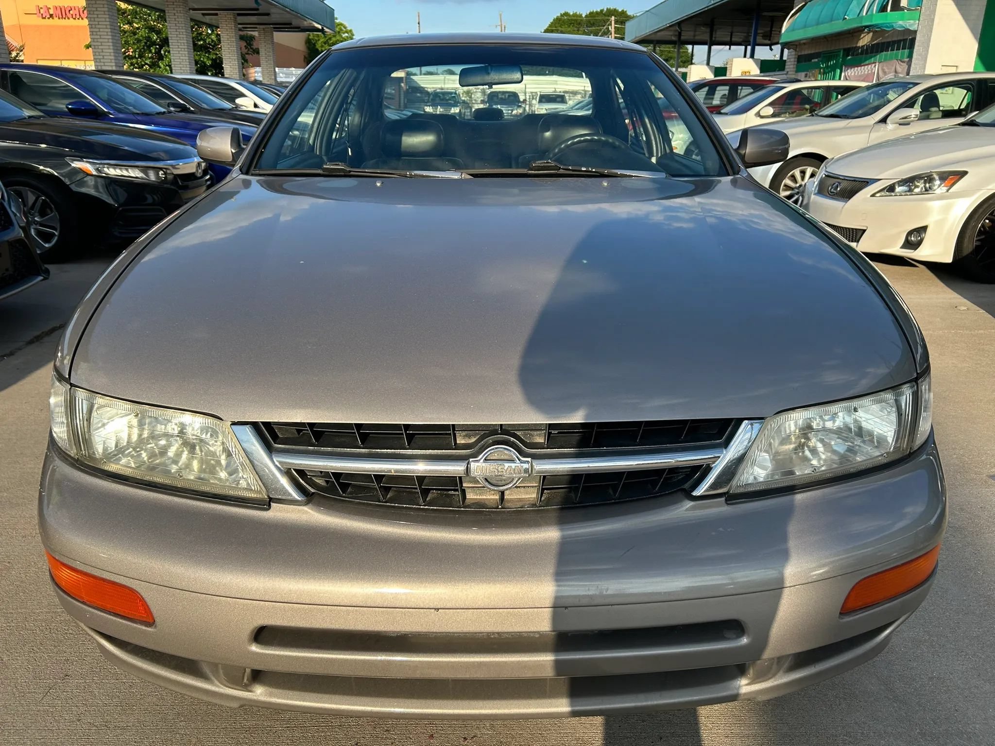 Used 1999 Nissan Maxima SE FWD image 8