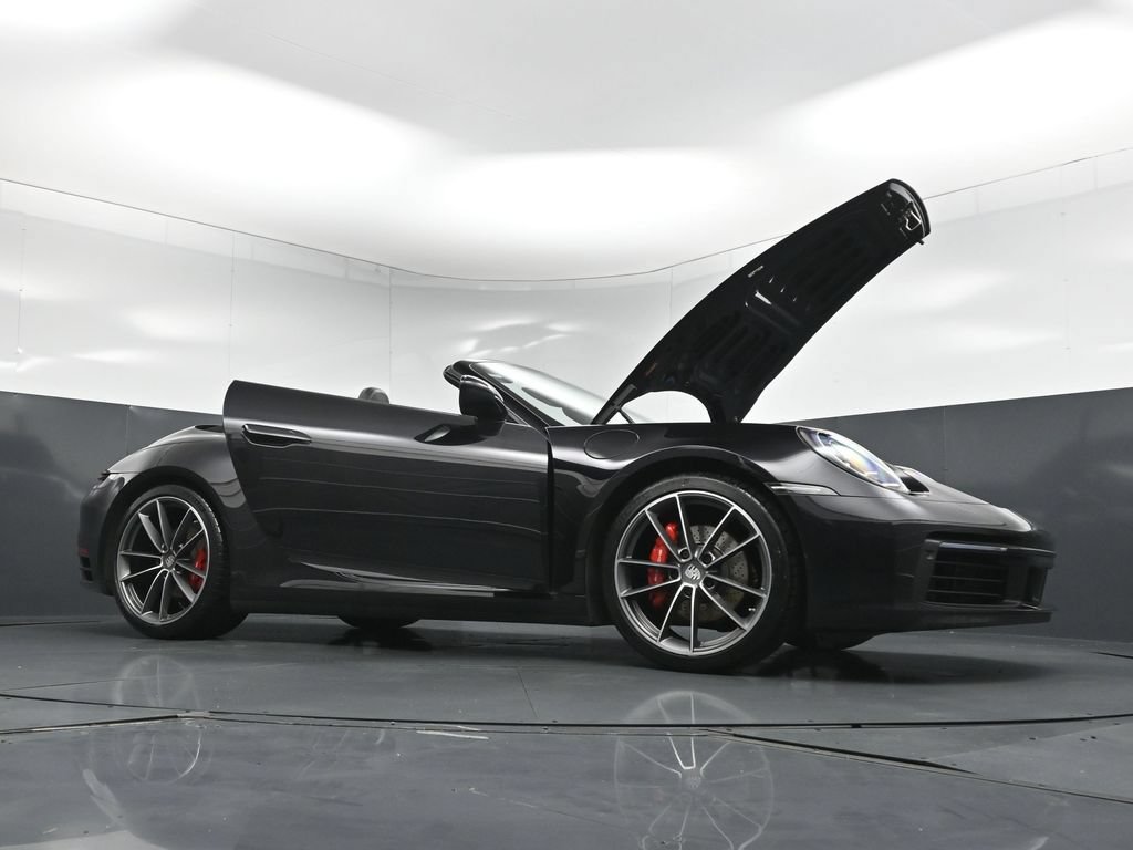 Certified 2020 Porsche 911 Carrera RWD image 35