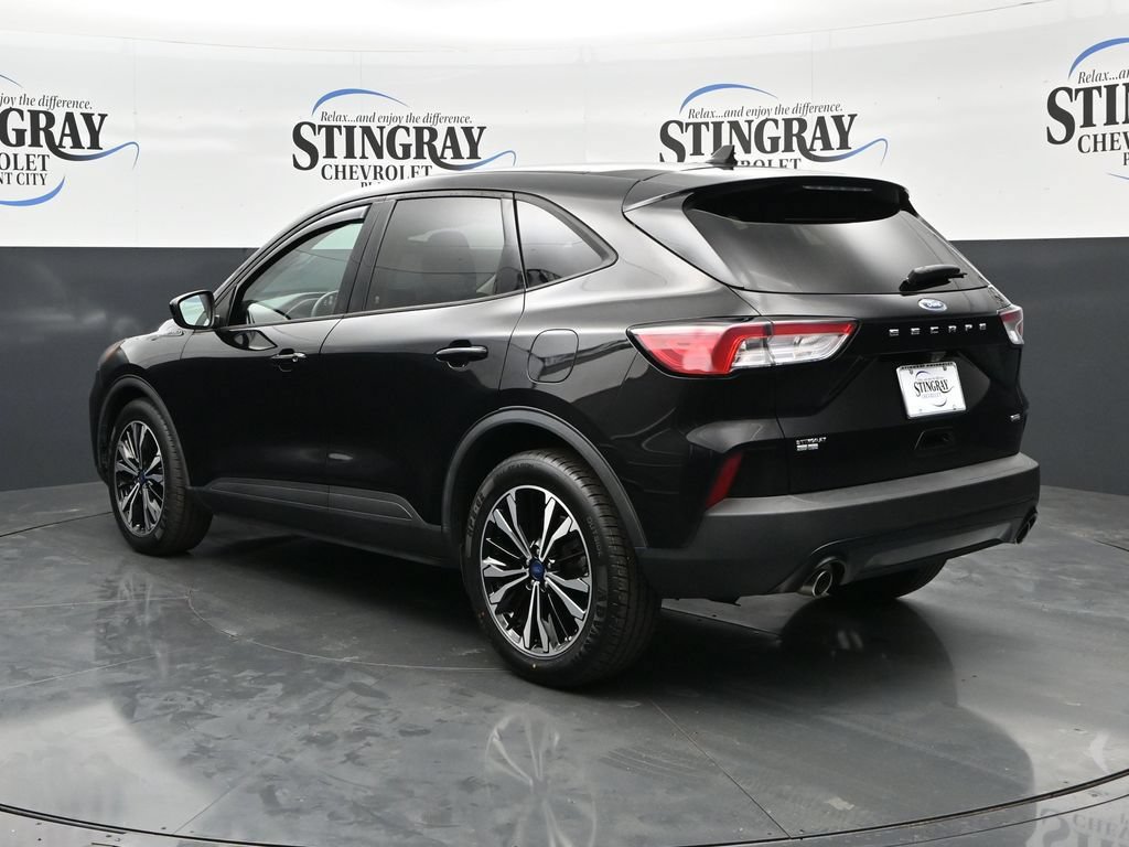 Used 2022 Ford Escape SE w/ SE Sport Appearance Package FWD image 5