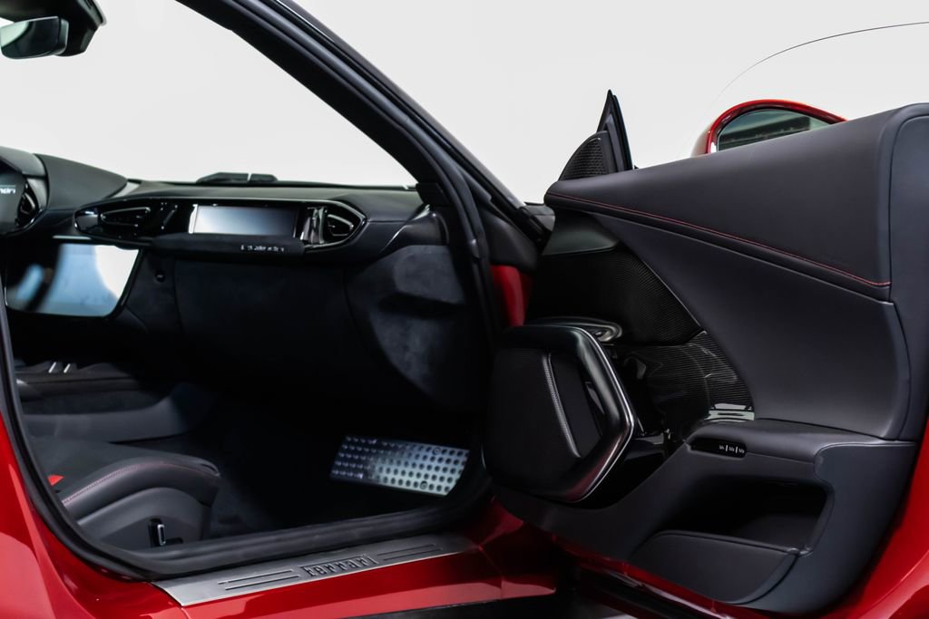 Certified 2025 Ferrari 12Cilindri image 46