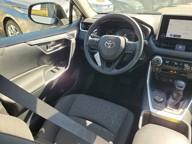 Used 2025 Toyota RAV4 XLE image 22