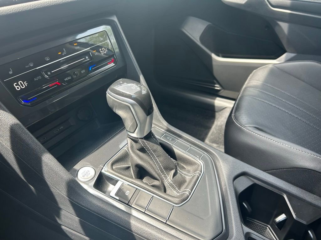 Used 2022 Volkswagen Tiguan SE FWD image 56