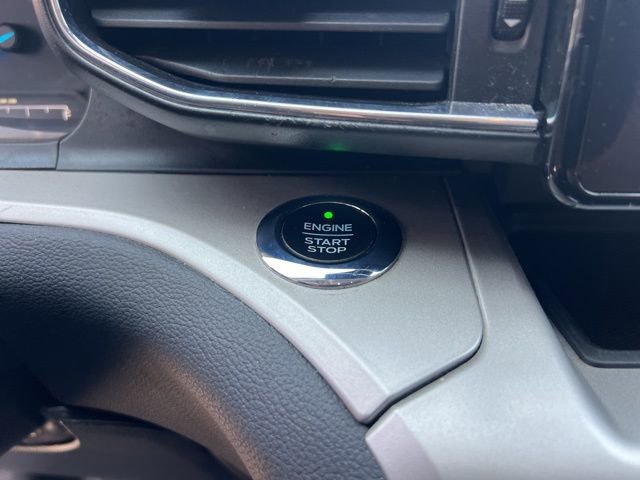 Used 2021 Ford Explorer XLT w/ Equipment Group 202A AWD/4WD image 32