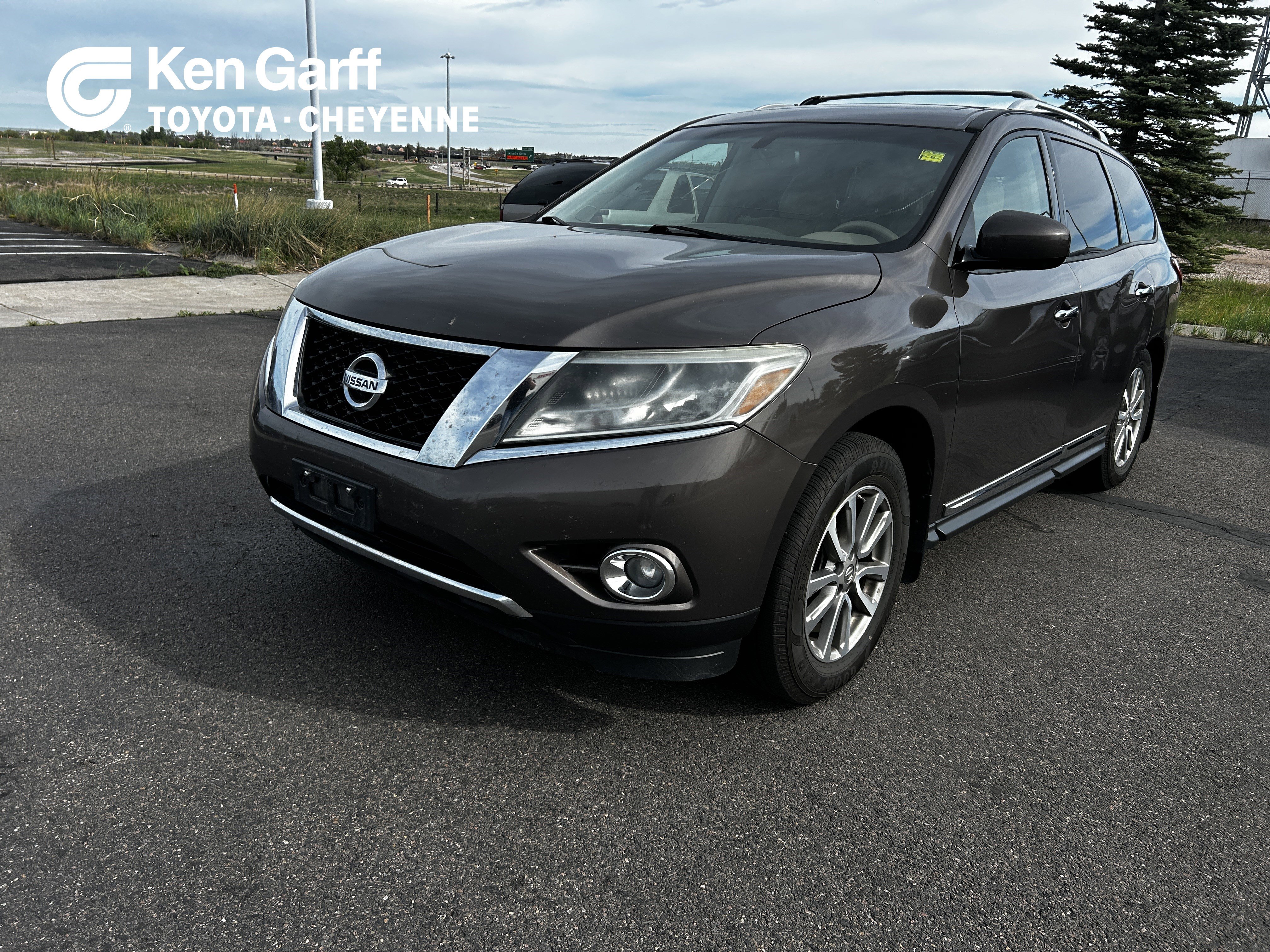 Used 2015 Nissan Pathfinder SL w/ SL Premium Package