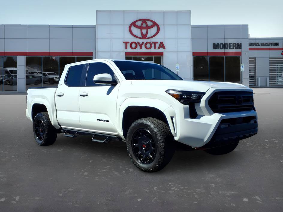 Certified 2025 Toyota Tacoma SR5 AWD/4WD image 7