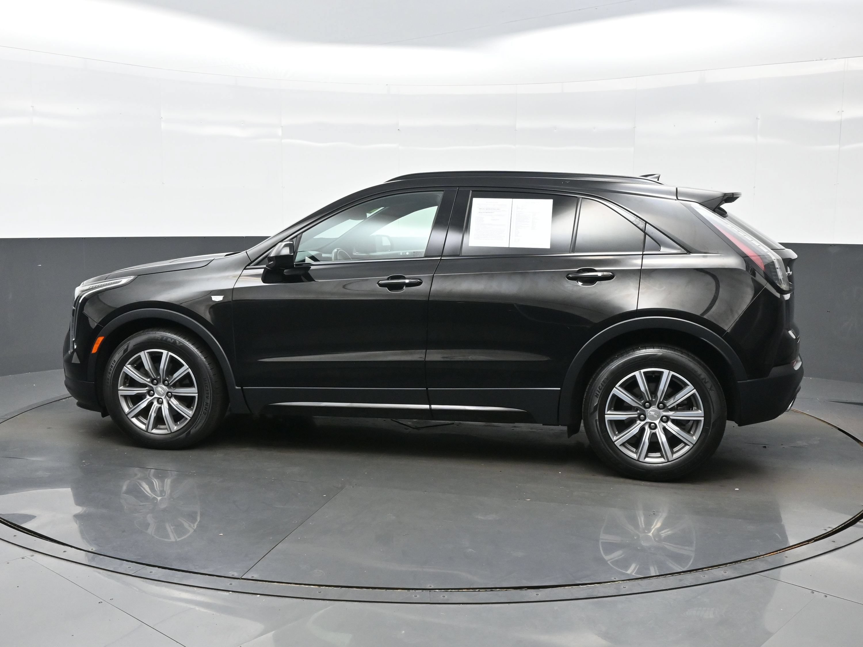 Used 2019 Cadillac XT4 Sport w/ Driver Awareness Package FWD image 3