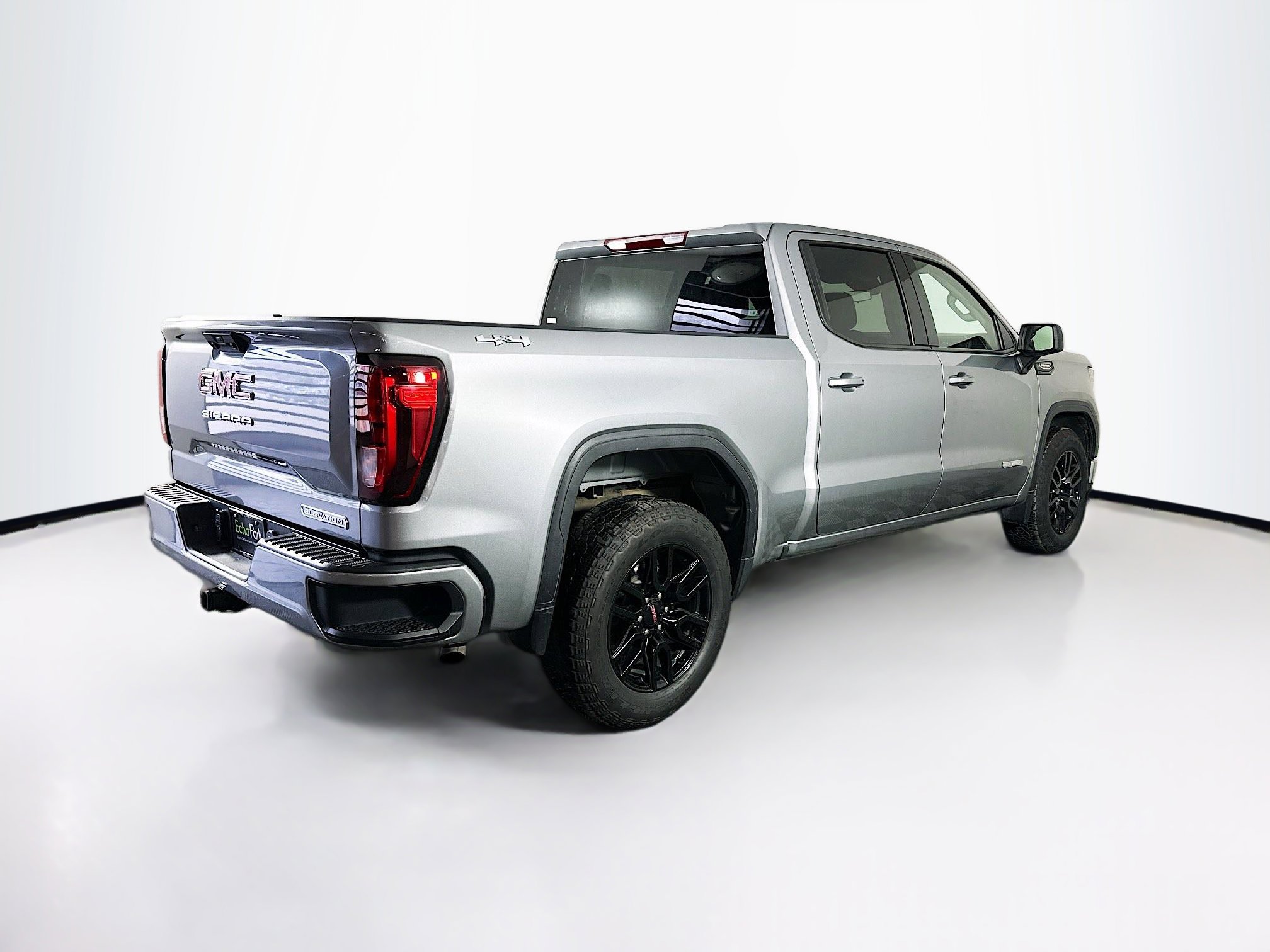 Used 2025 GMC Sierra 1500 Elevation image 9