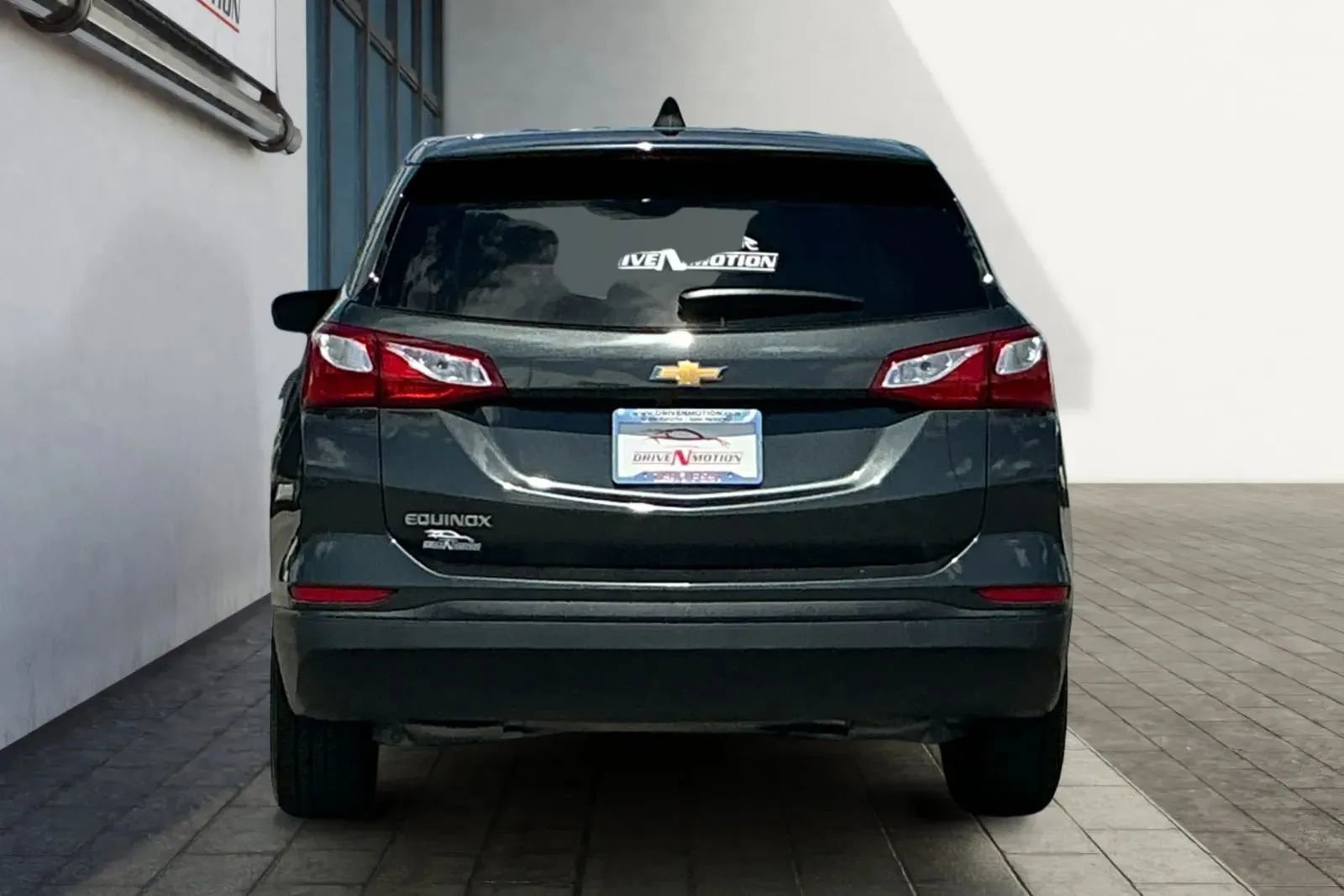 Used 2021 Chevrolet Equinox LS w/ LS Convenience Package image 5