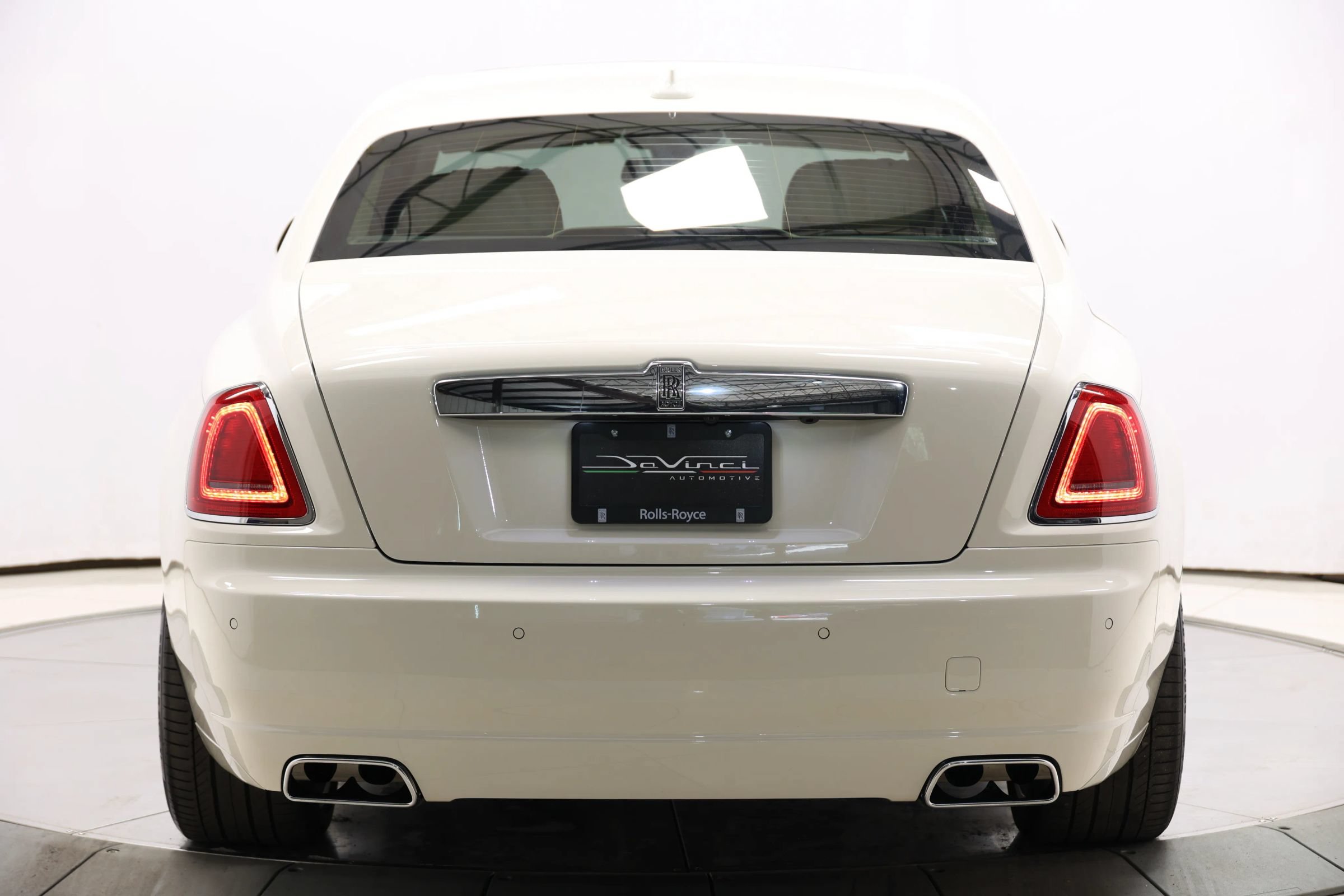 Used 2016 Rolls-Royce Ghost RWD image 73