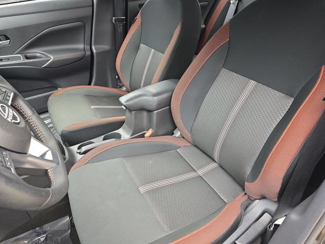 Used 2025 Nissan Versa SR w/ Trunk Package FWD image 19