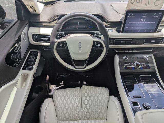 Used 2023 Lincoln Aviator Black Label Grand Touring w/ Class IV Trailer Tow Package AWD/4WD image 21