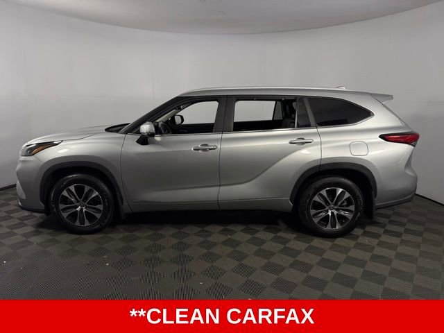 Used 2023 Toyota Highlander XLE image 5