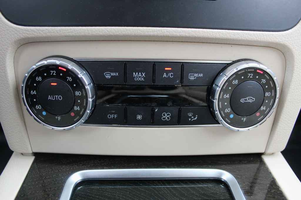 Used 2015 Mercedes-Benz GLK 350 2WD image 20