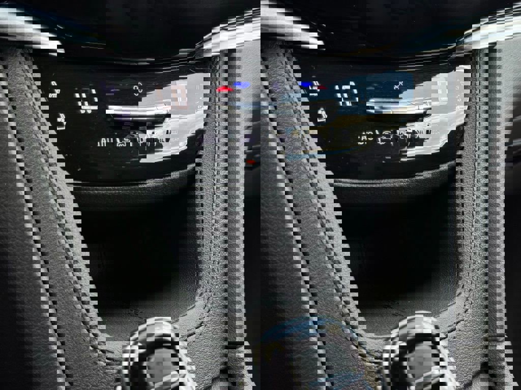 Certified 2024 Cadillac XT6 Sport w/ LPO, ONYX Package image 34