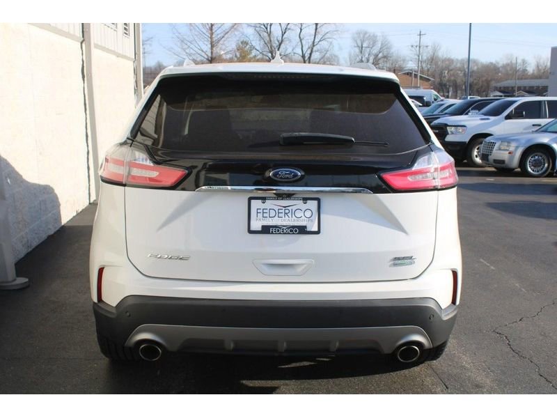 Used 2020 Ford Edge SEL w/ Convenience Package image 4