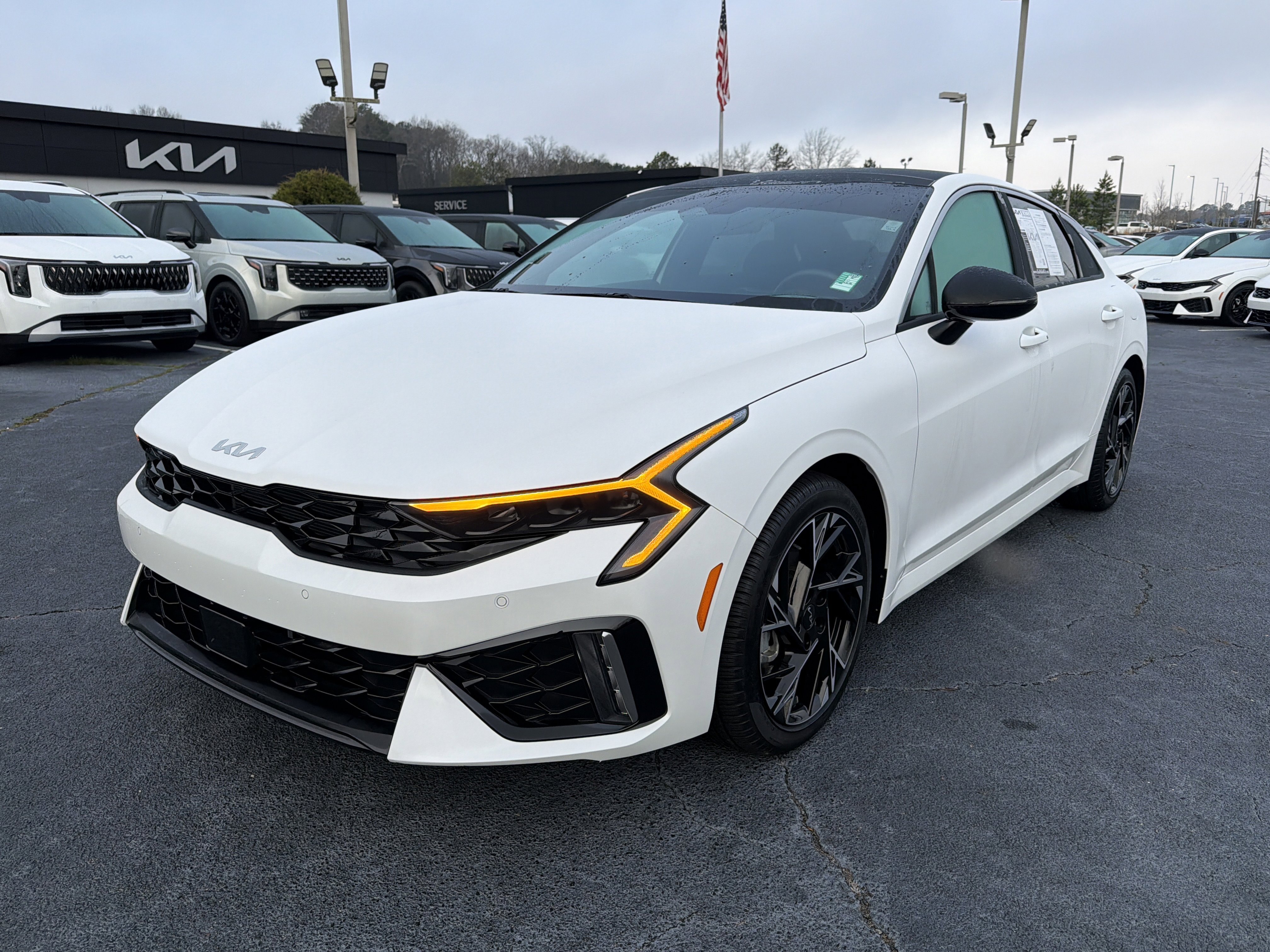 Used 2025 Kia K5 GT-Line w/ GT-Line Premium Package image 3