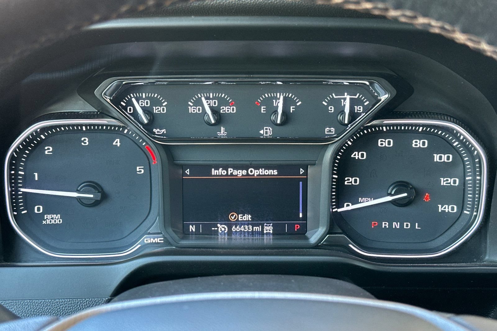 Certified 2022 GMC Sierra 2500 AT4 w/ AT4 Preferred Package AWD/4WD image 24