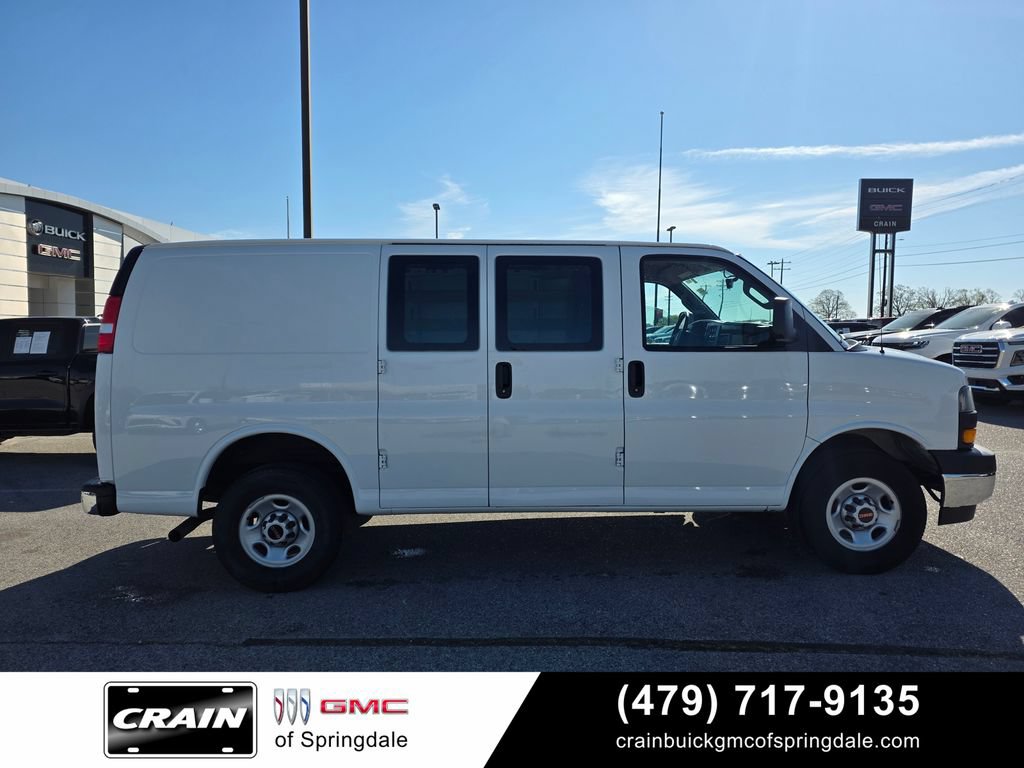 Used 2023 GMC Savana 2500 w/ Driver Convenience Package RWD image 9