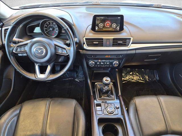 Used 2018 MAZDA MAZDA3 Touring FWD image 17