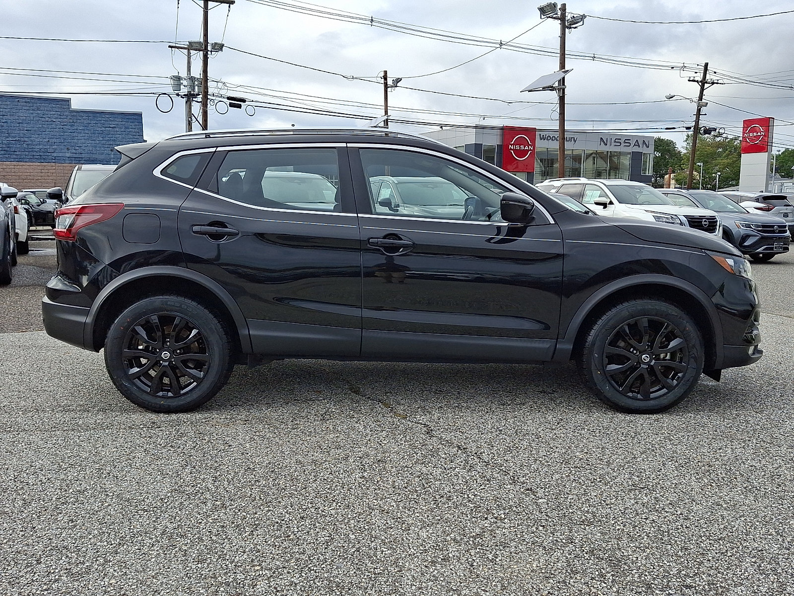 Certified 2022 Nissan Rogue Sport SV AWD/4WD image 7