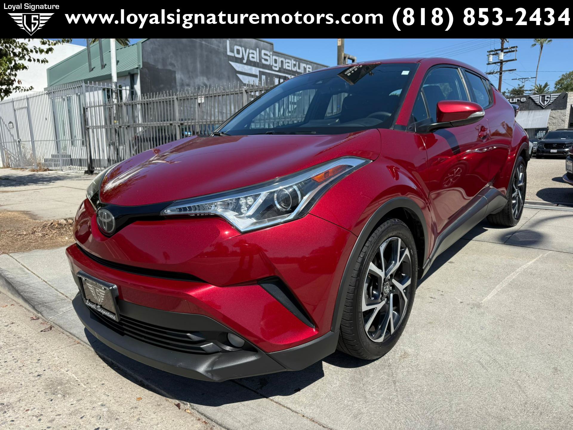 Used 2018 Toyota C-HR XLE FWD image 3