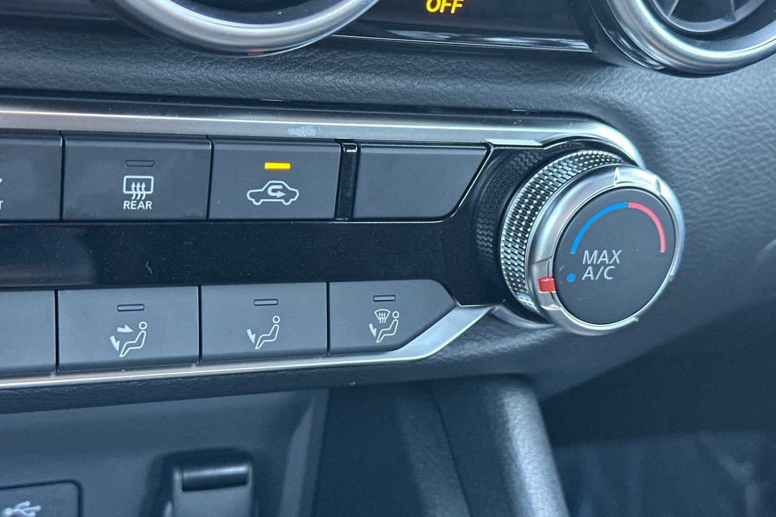 Certified 2025 Nissan Sentra S FWD image 30