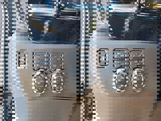 New 2026 GMC Sierra 1500 SLT w/ SLT Premium Plus Package image 32