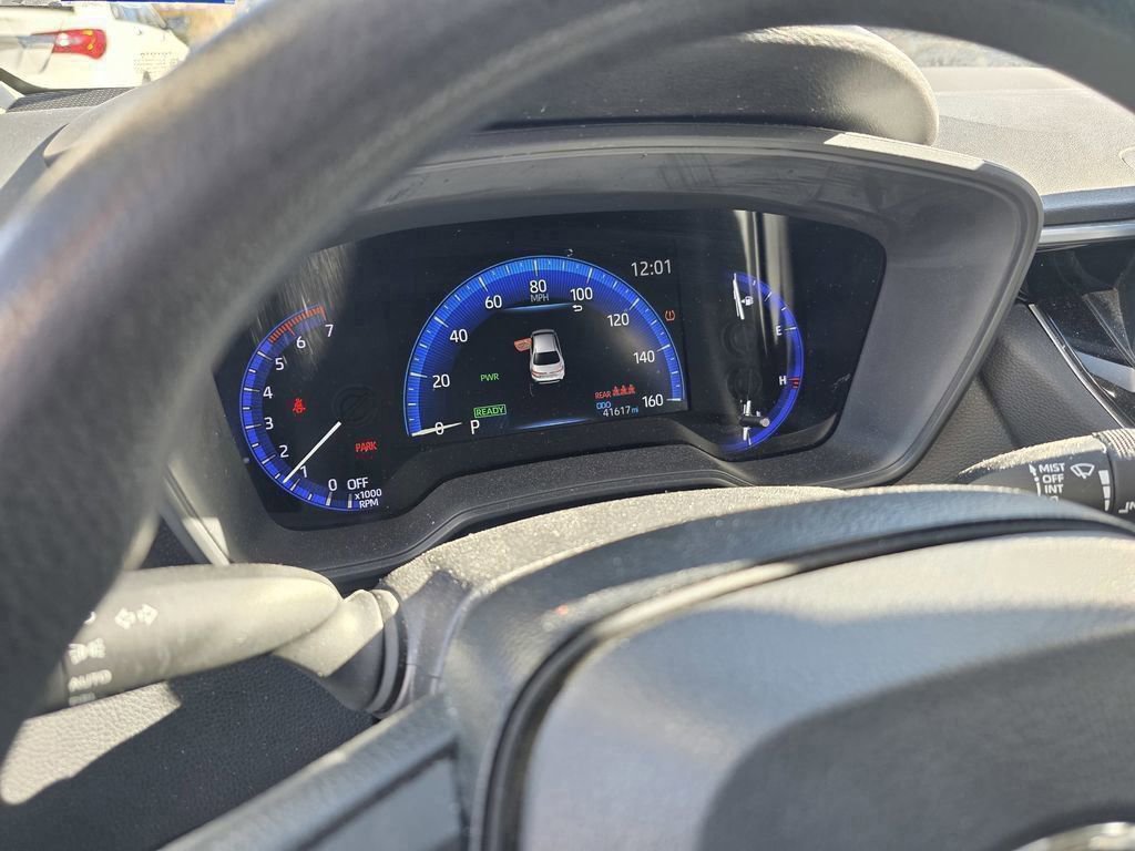 Used 2021 Toyota Corolla LE image 13