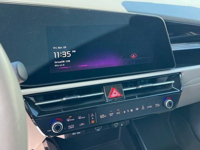 Certified 2024 Kia Niro Wave w/ Wave Preserve Package FWD image 19