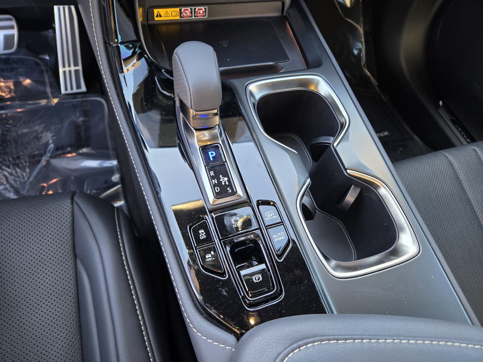 New 2026 Lexus NX 450h+ F Sport AWD/4WD image 13