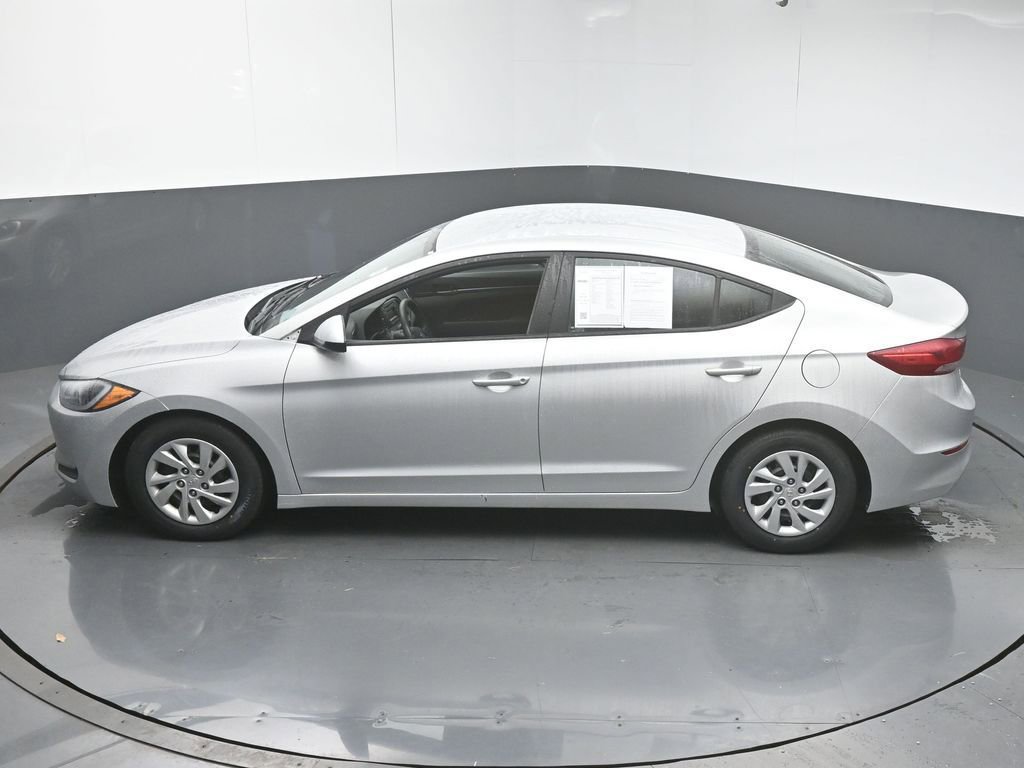 Used 2018 Hyundai Elantra SE w/ Cargo Package image 41