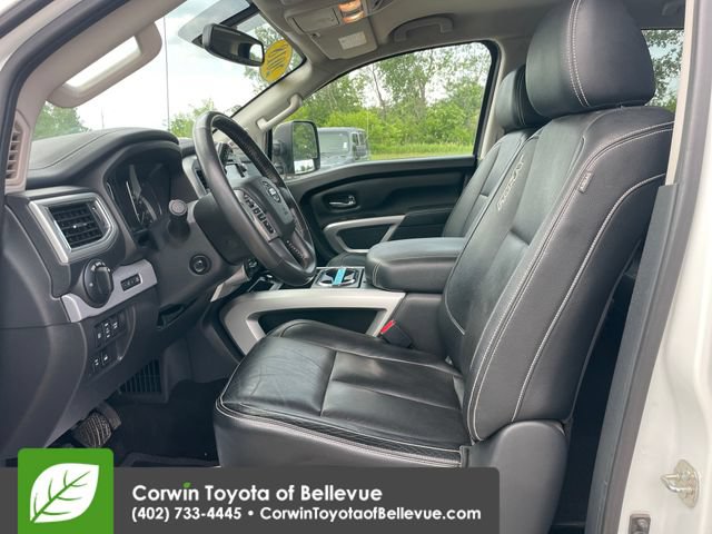Used 2018 Nissan Titan PRO-4X w/ Pro-4x Convenience Package AWD/4WD image 17