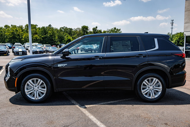 New 2025 Mitsubishi Outlander ES image 8